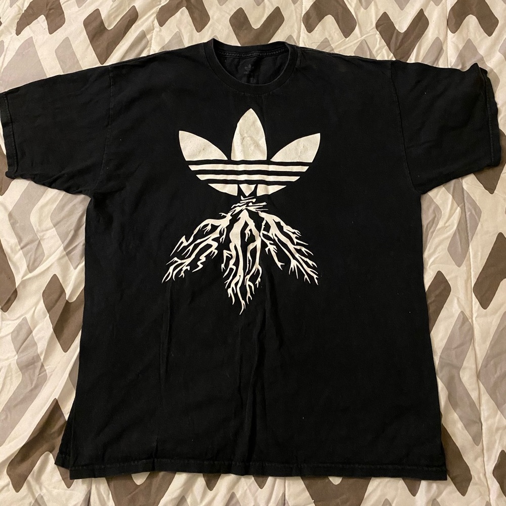 Adidas T-shirt Sz. XL